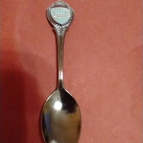 5 Vintage Souvenir Spoons - Picture 10 of 16